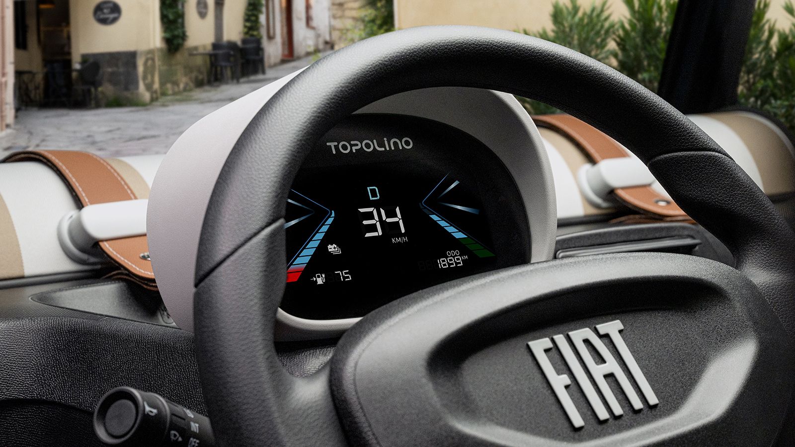 Στο εσωτερικό, οι οδηγοί θα δουν στο Fiat Topolino Corallo να υπάρχει ένας νέος ψηφιακός πίνακας οργάνων 5,7 ιντσών.